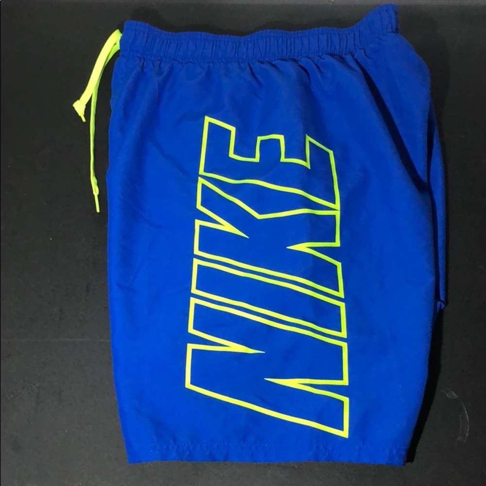 Nike baiting suit